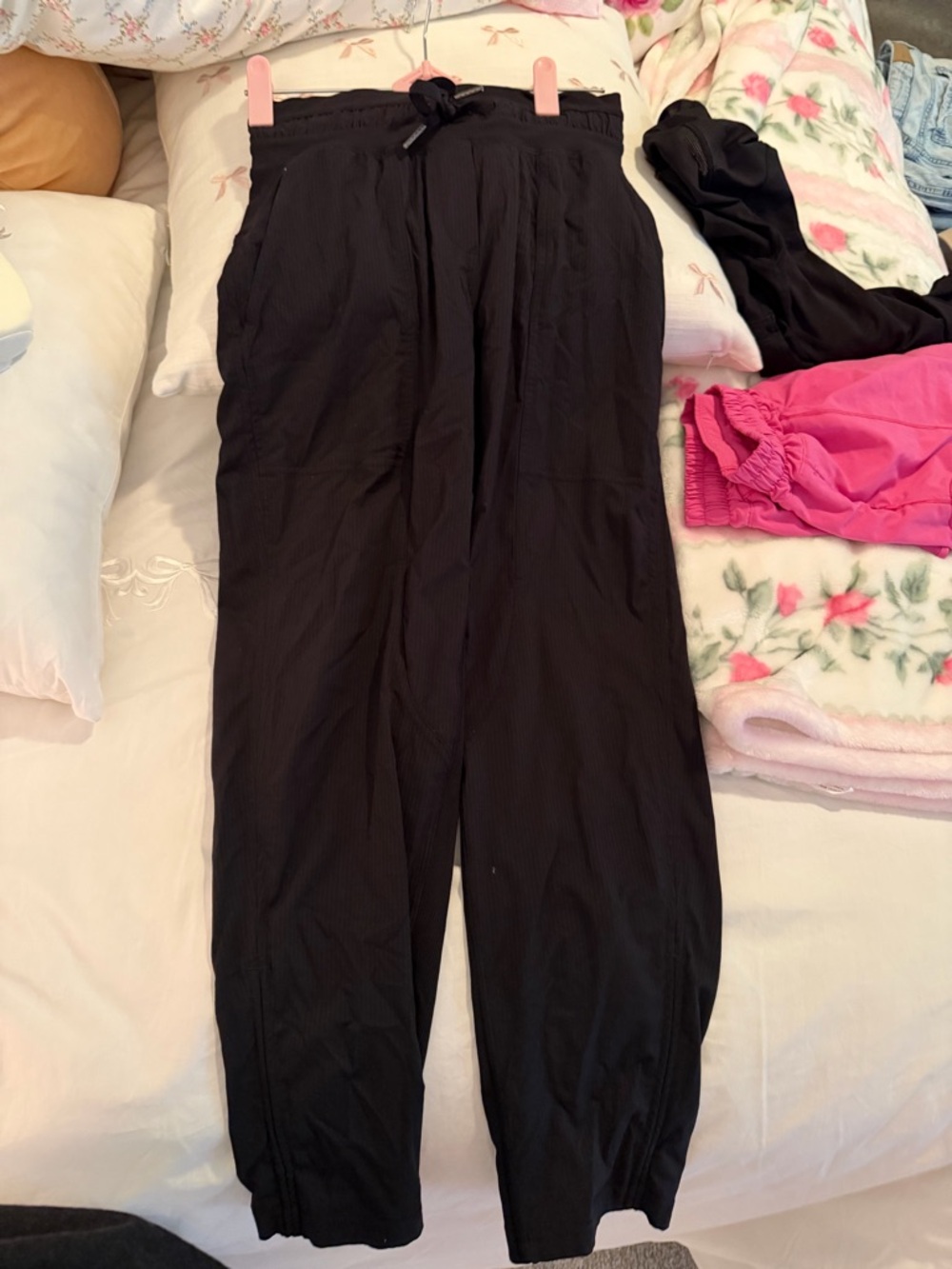 Lululemon Dance Studio Joggers size 2